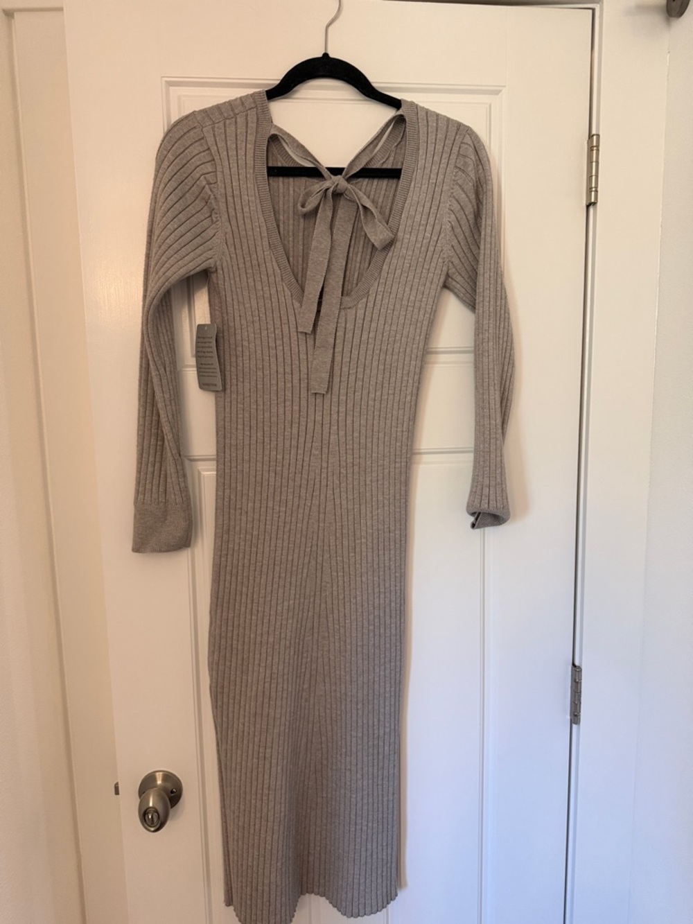 Gray WAYF dress. 
Size small